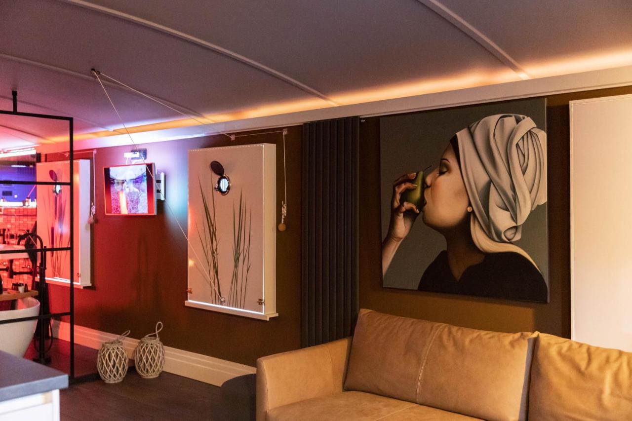 Wellnessboat De Michiel De Ruyter Hotel Хронинген Екстериор снимка
