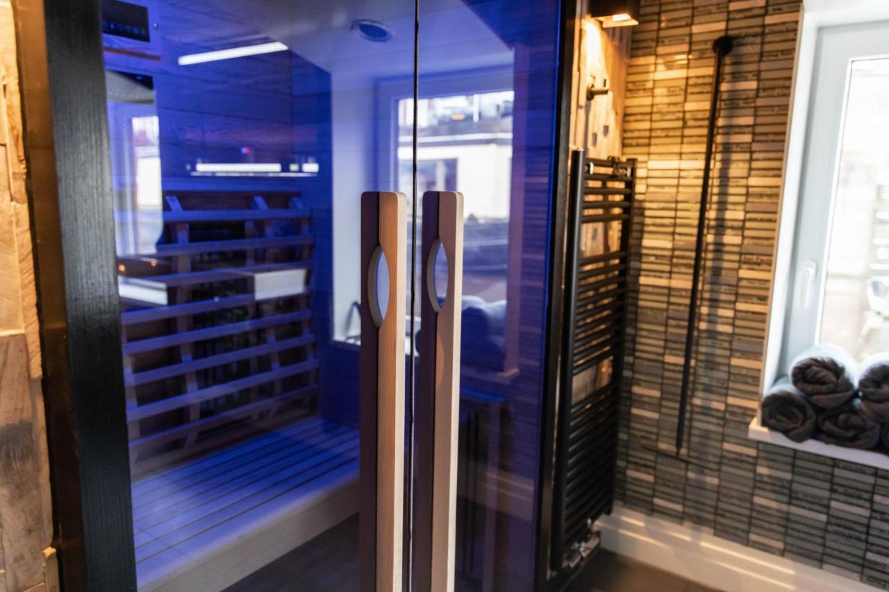 Wellnessboat De Michiel De Ruyter Hotel Хронинген Екстериор снимка