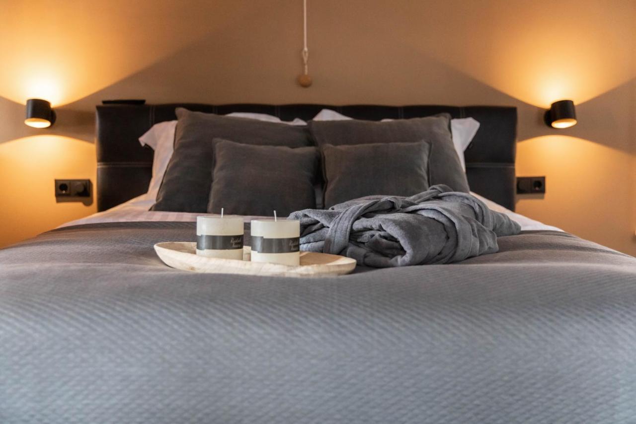 Wellnessboat De Michiel De Ruyter Hotel Хронинген Екстериор снимка