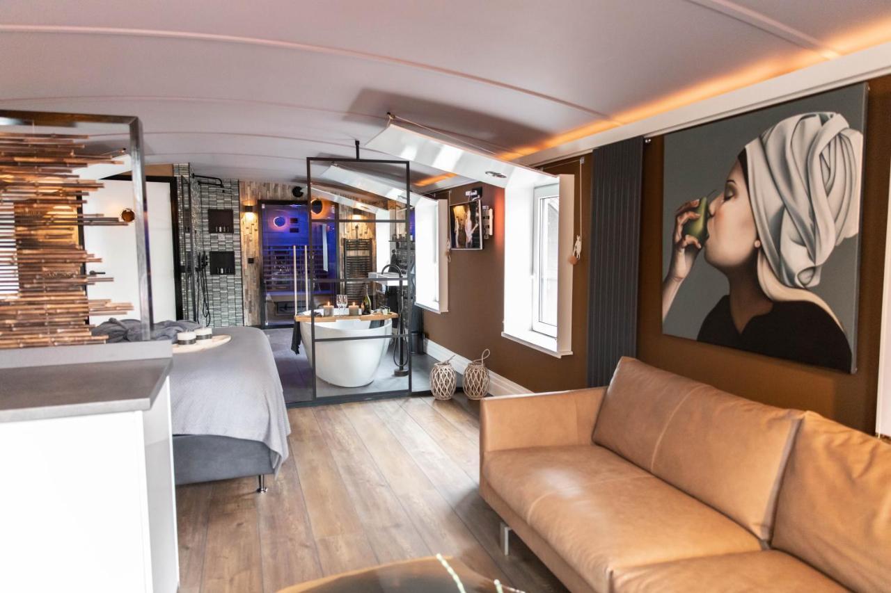 Wellnessboat De Michiel De Ruyter Hotel Хронинген Екстериор снимка