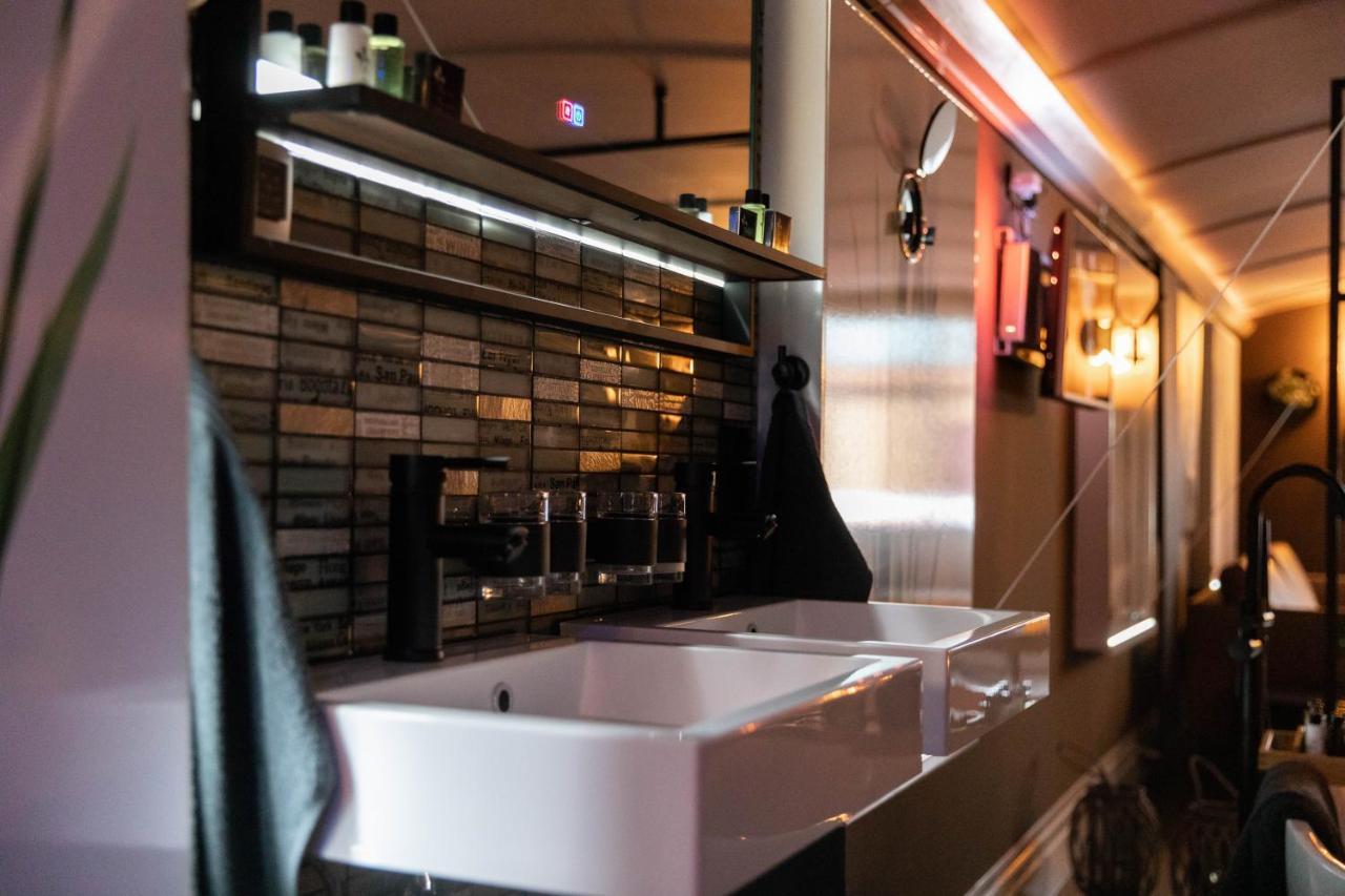Wellnessboat De Michiel De Ruyter Hotel Хронинген Екстериор снимка