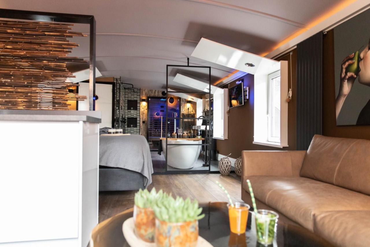 Wellnessboat De Michiel De Ruyter Hotel Хронинген Екстериор снимка