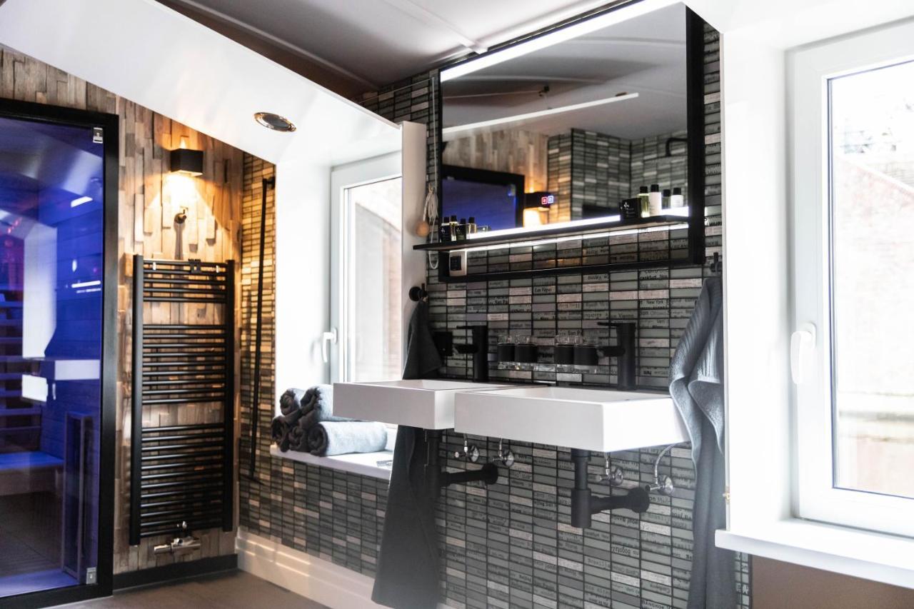 Wellnessboat De Michiel De Ruyter Hotel Хронинген Екстериор снимка